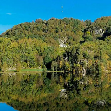 Family By The Fjord In Tysnes Uggdal